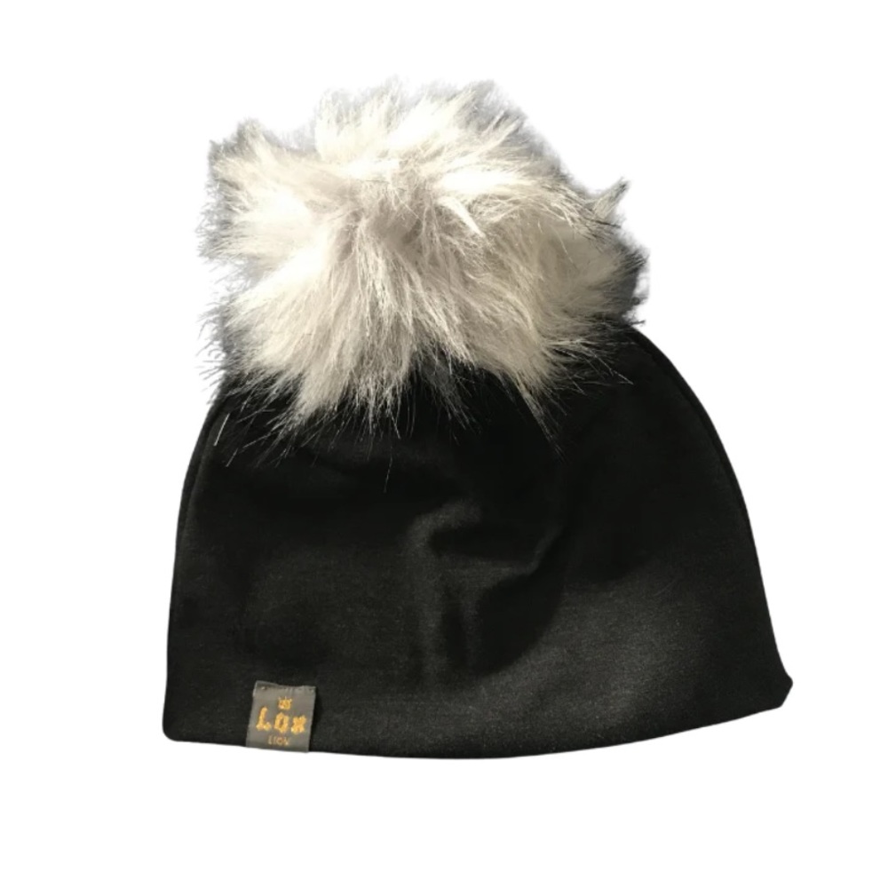 LOX + FOX 3 seasons hat with Pom. 1-3
